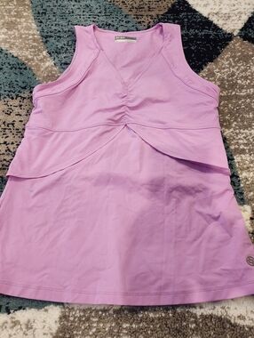Lija Activewear Tank Top Lavendar Womens Medium Tennis Yoga Golf Lightweight